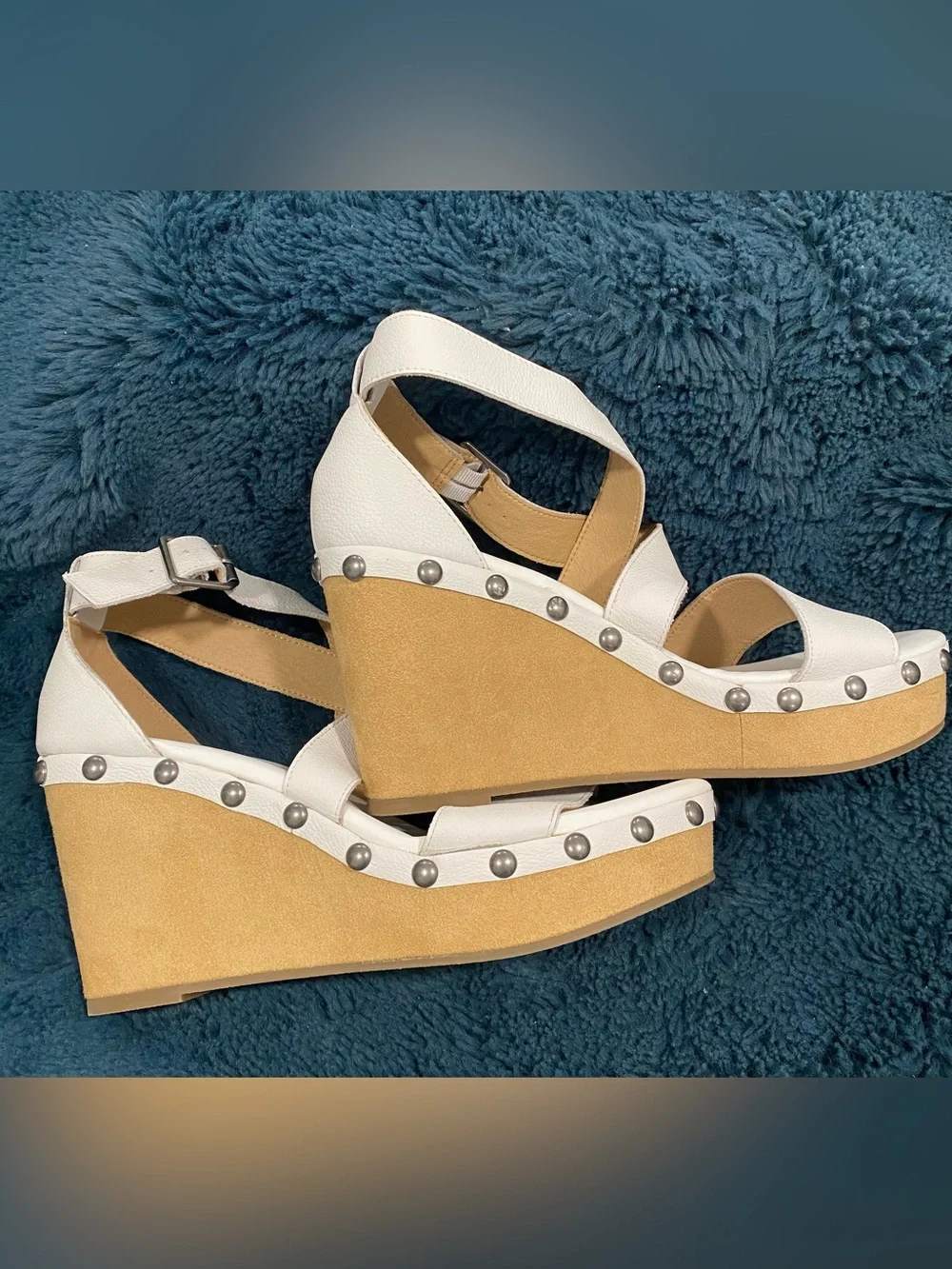 Very Volatile Zitola Platform Wedge Sandals – Women's Size 11 Brand New